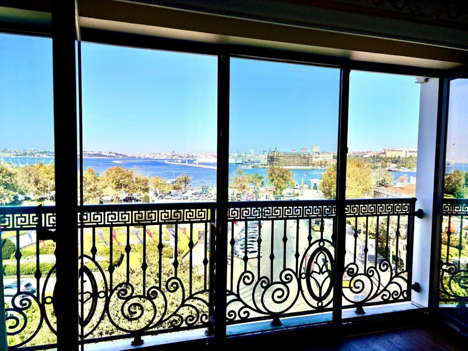 Dekalb Hotel Istanbul, Istanbul